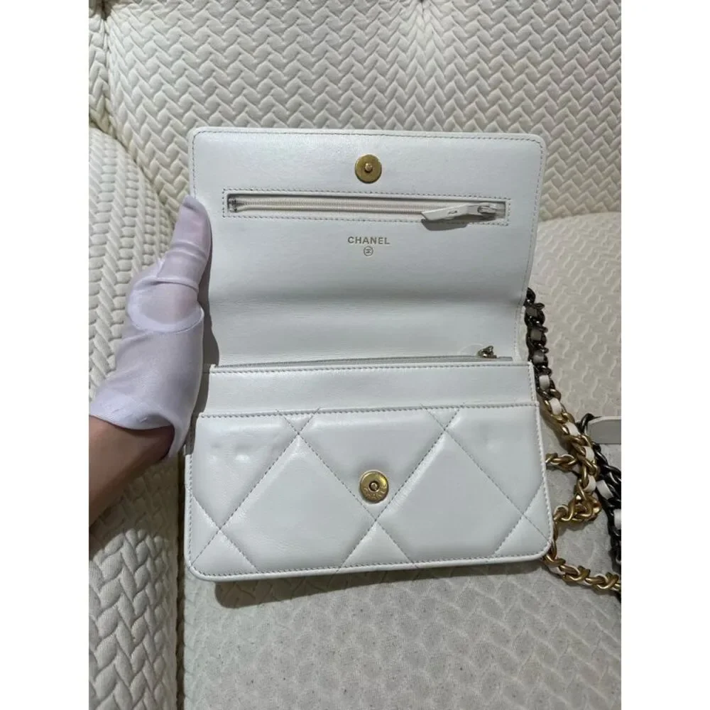Chanel Women Pre-Loved Bag Very Good Condition